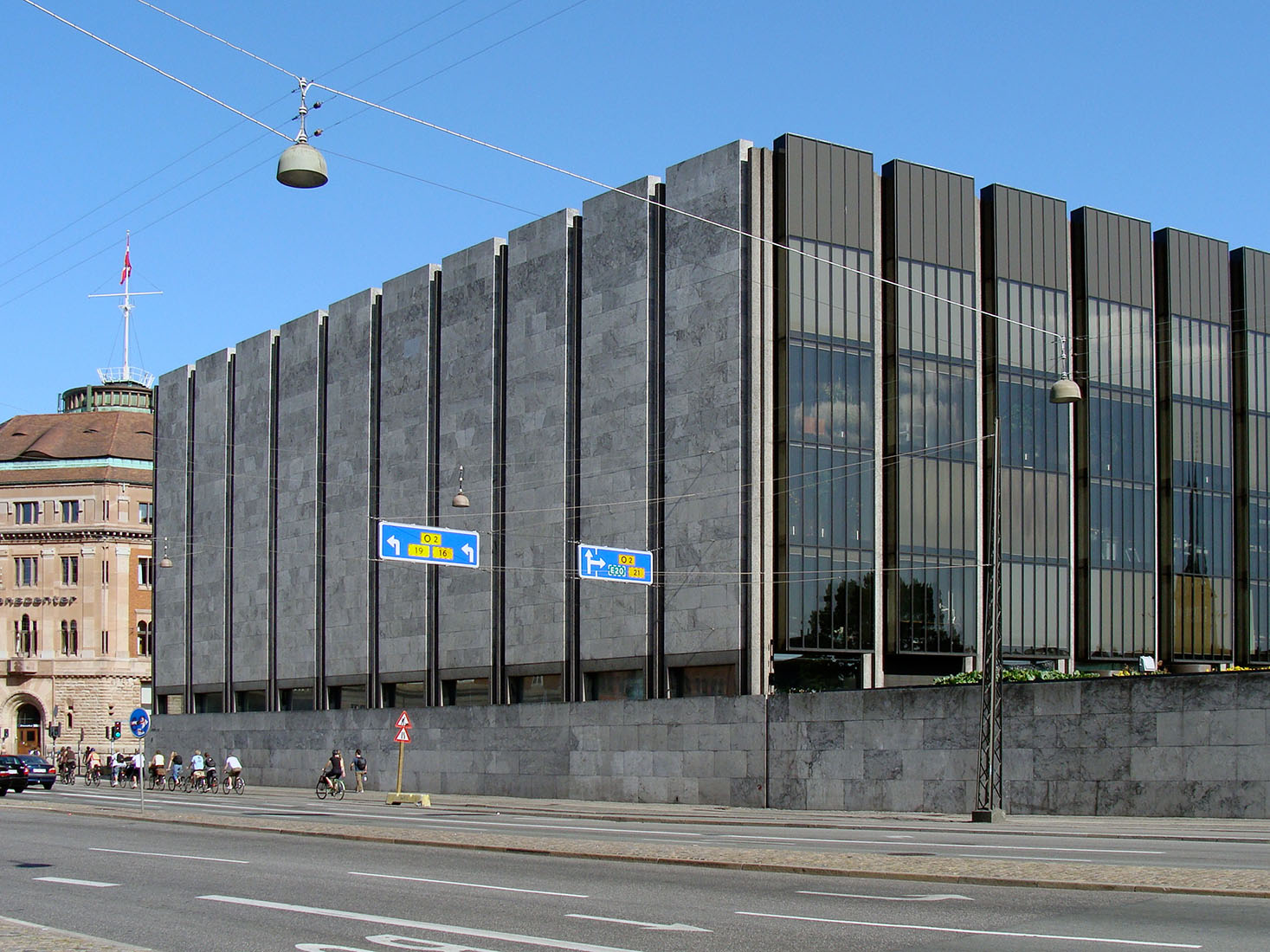 www.archipicture.eu Arne Jacobsen National Bank of Denmark